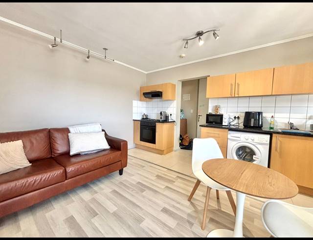 1 bed property to rent in CLAREMONT